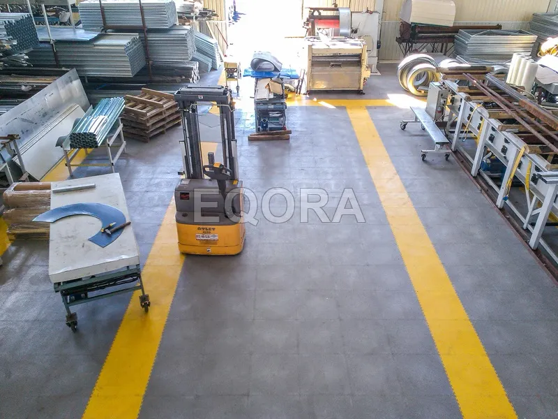 Резиновые покрытия из крошки для производственного цеха в Наро-Фоминске