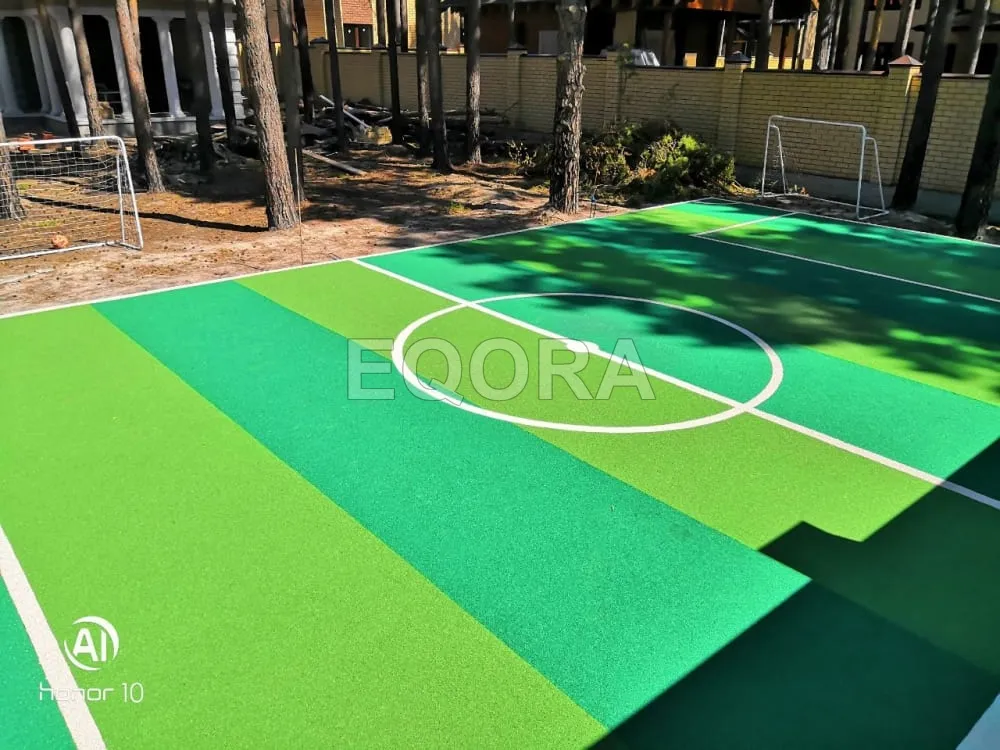 Резиновое покрытие для футбольного поля из крошки в Наро-Фоминске